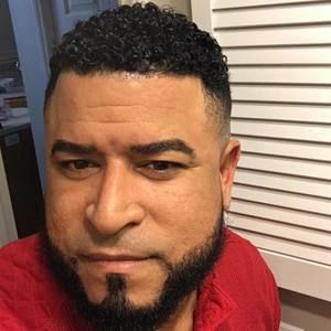 Meet your Posher, Marcos